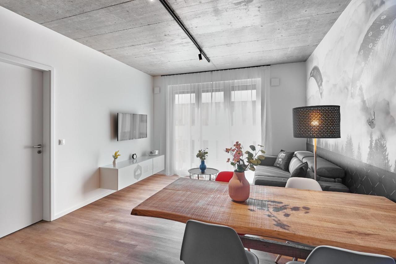 The Cloud Suite Apartments Фрайбург Номер фото