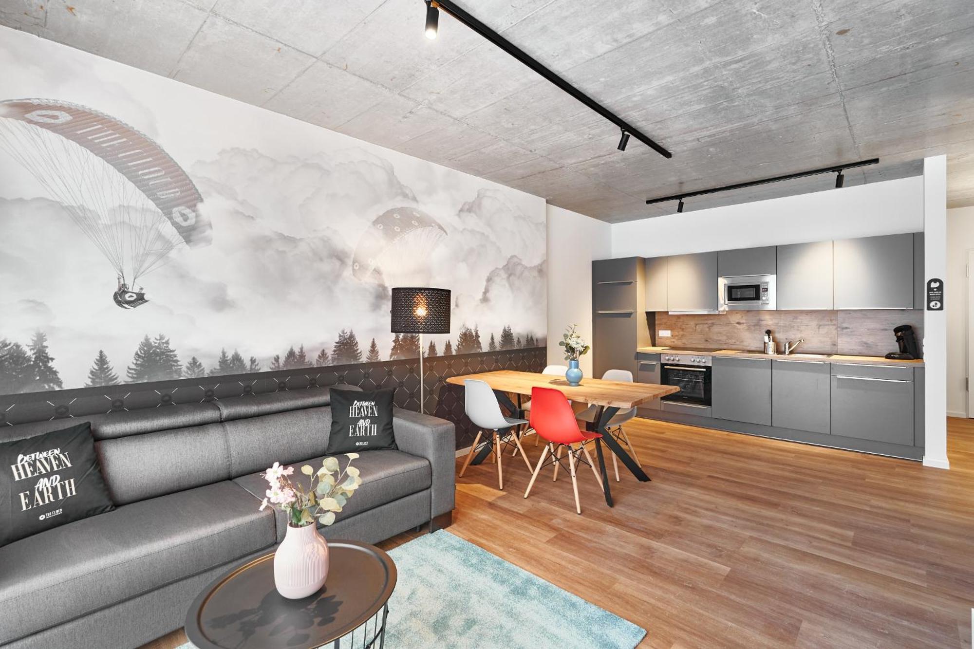 The Cloud Suite Apartments Фрайбург Номер фото